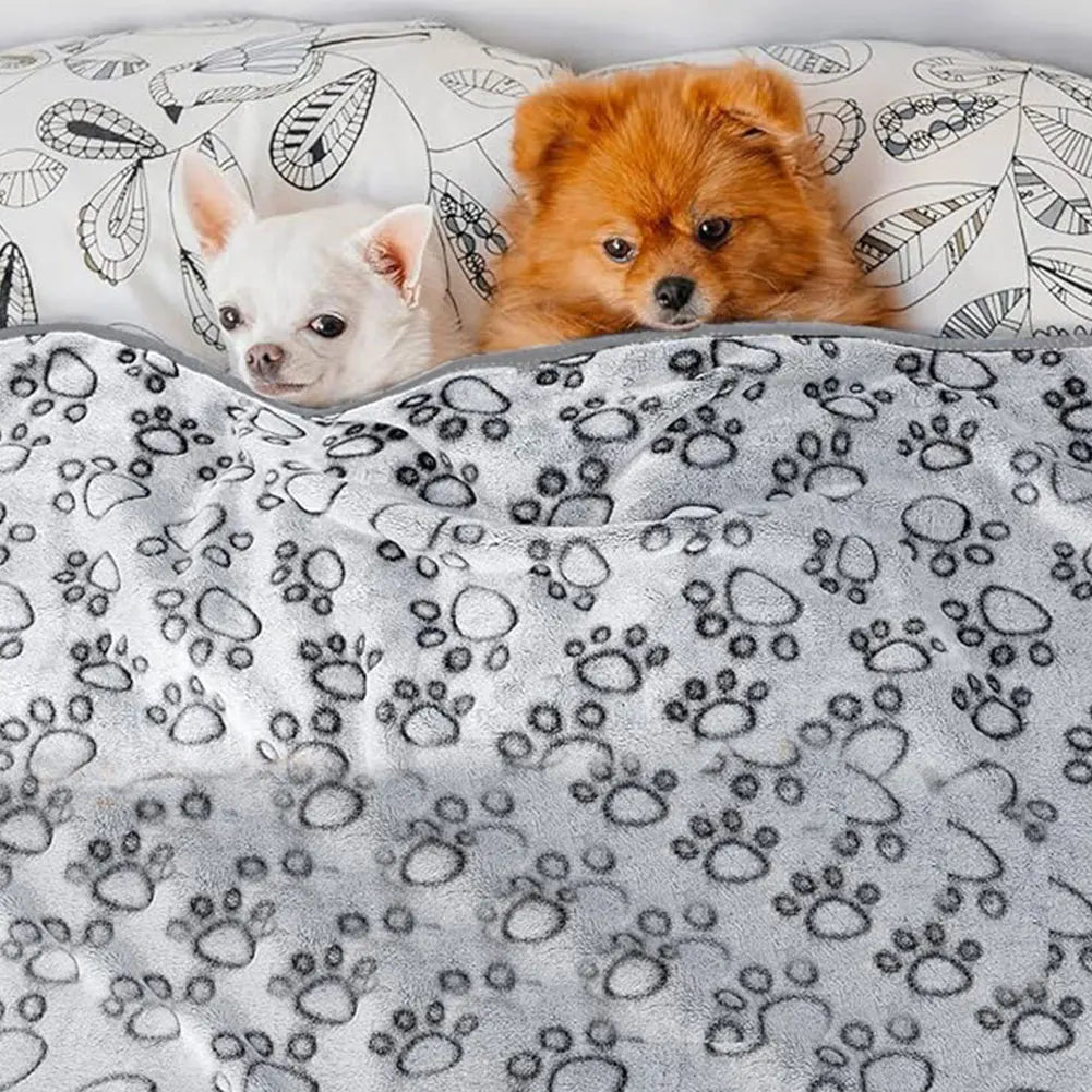 Washable Pet Blanket Flannel Dog Blanket Paw Print for Dog Cat Soft Warm Blanket for Sofa Bed Car Seat